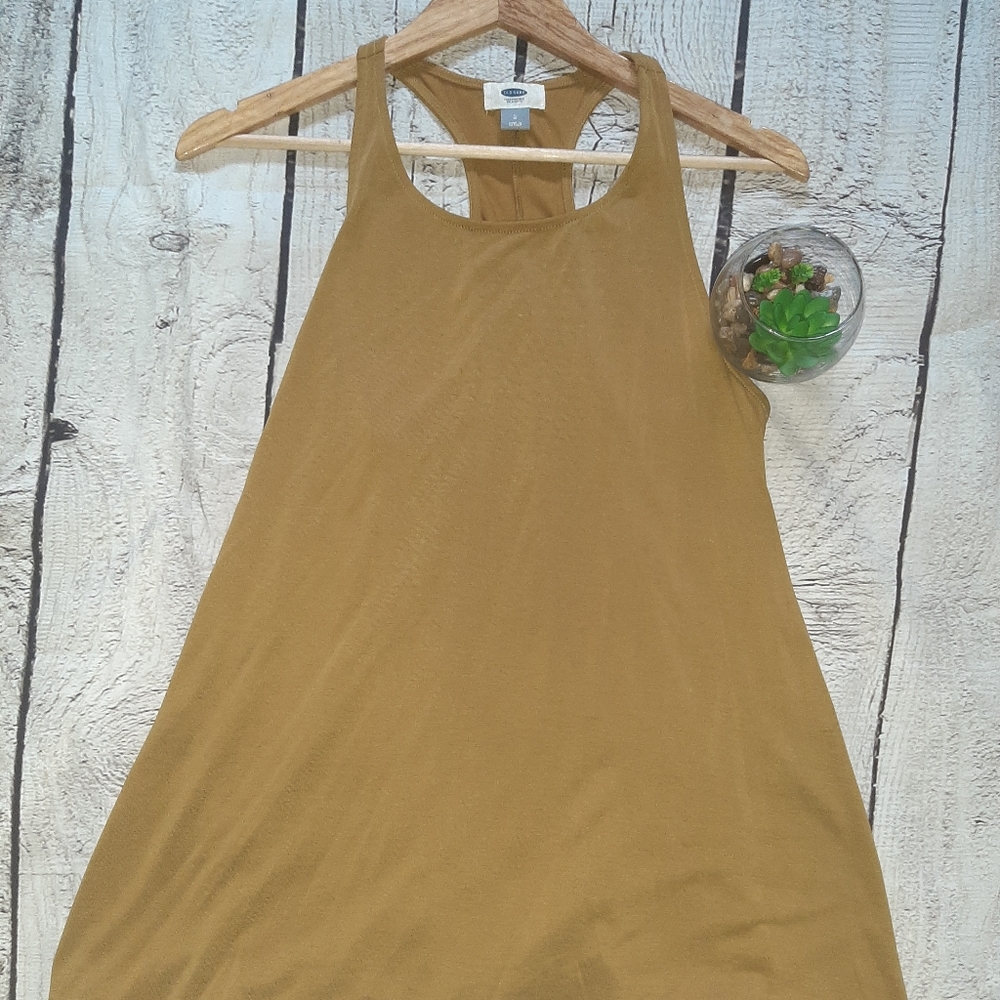 🌷3/$20-Mustard Colour Old Navy Tank